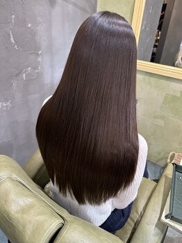 グレースマンカフェ(GRACE MAN CAFE)の写真/【福島駅/徒歩3分】広がりが気になる髪も自然なストレートに♪ダメージを最小限に抑えるから美髪が叶う♪