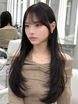 マウル ナゴヤ 名駅(MAEUL NAGOYA) レイヤーカット ワンカール グレージュ 流し前髪『桔川恒』