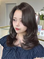 ラヴィ(Lavie)&nbsp;暗髪韓国ヘアーハッシュカットレイヤーカットハイライトカラー