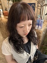 ニーム 栄(nimes)&nbsp;オン眉とロングパーマ