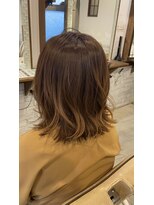 ミルク(MILK)&nbsp;白髪ぼかし×髪質改善トリートメント×切りっぱなし×ベージュ
