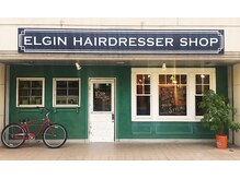 エルジン ヘアドレッサー ショップ(ELGIN HAIR DRESSER SHOP)の雰囲気（グリーンの壁が目印です☆）