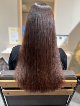 リタ(Rita) 美髪ヘアエステ・カットカラー