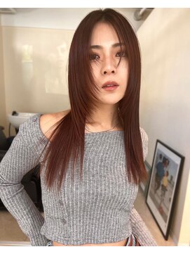 ホテリー(Hotely) ワインレッド＋ザクザクハイレイヤースタイル