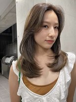ハッシュカット イメチェンヘアスタイル オリーブカラー