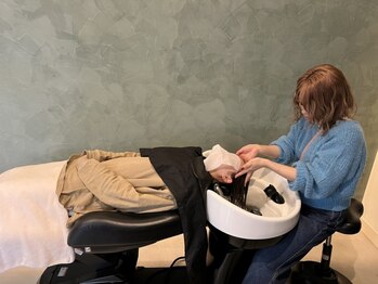 ベルヘアールーム(BELLE HAIR ROOM)の写真/当店人気のヘッドスパメニュー！筋膜リリースのマッサージによりリフトアップ効果◎癒し効果も◎