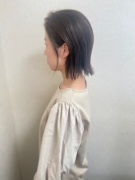 コワフュール ル ボア(Coiffure le bois) 切りっぱなし外はねボブ＋メロウオリーブ