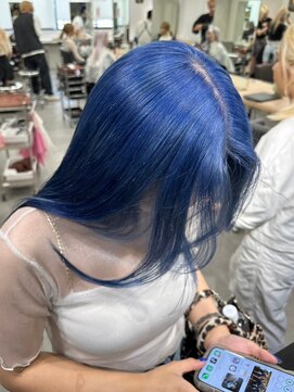 ベレーザ 渋谷(BELEZA) 9050艶髪ネイビーグレーブルーグレージュレイヤーブルーシルバー