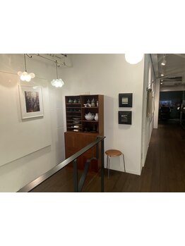 年齢と共に増える髪の悩みは人それぞれ。ケアしながらカラーが楽しめる“ハナヘナ”で解決へ導きます◎