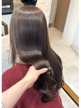 ティム(tim) 赤み消しカラー/ブリーチなし/透明感カラー/髪質改善