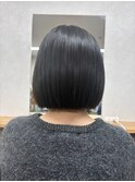黒髪ぱっつんボブ