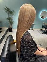 レプリカ(replica.)&nbsp;【replica.】髪質改善　美髪ロングブリーチのケア