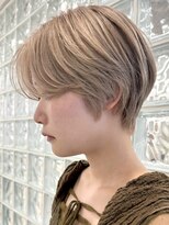 サンクマーケット 渋谷(cinq MARKET)&nbsp;渋谷ブリーチダブルカラーハンサムショートホワイトブロンド韓国