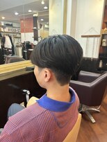 シャンプーボーイアネックス(SHAMPOO BOY Annex)&nbsp;センターパート　刈り上げ　佐世保