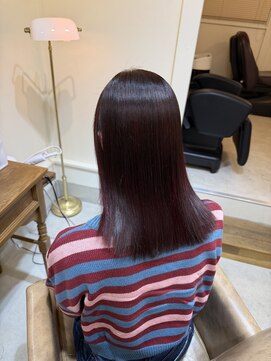 《ツヤ髪×ボルドーカラー》