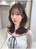 外ハネミディアム×ダークトーンベージュ