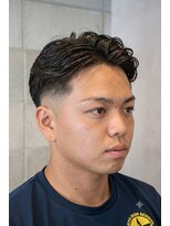 ワンワンオー バーバーショップ コンチネンタル(@110 BARBER SHOP continental) アップバングツーブロックアップバングミドルフェード