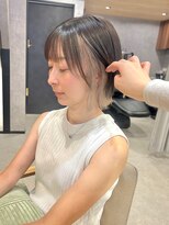 ヘイリー(HAILEY)&nbsp;インナーカラー×ベージュ×くびれボブ