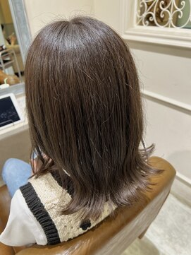 フレーム へアアンドトリートメント 天王寺北口店(FRAME) [FRAME 天王寺北口店] 艶カラー透け感グレージュ