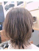 ユッカ エルア 武庫之荘南口(YUCCA elua)&nbsp;大人可愛い20代30代40代外ハネボブ/ベージュカラー