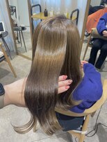 クエ(QUE)&nbsp;ミルクティーベージュ/ブリーチなしダブルカラー/横浜