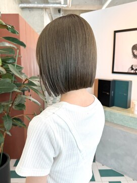 ノエ(noe) ミニボブ×透明感カラーY55