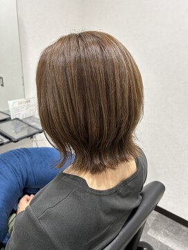 セカンド(Second) Second   ×　外ハネスタイル