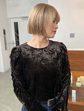 リヴ ウメダ(LIV umeda) ホワイトベージュ×ブラウン/ブリーチ/ダブルカラー【梅田】