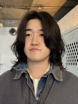 バイフィフス 原宿/表参道(by fifth) ナチュラルセンターパート七三分けニュアンスパーマカルマパーマ