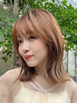 コンフィー(comfy) 『サザワ』フェザーパーマチェリーブラウンミニウルフ