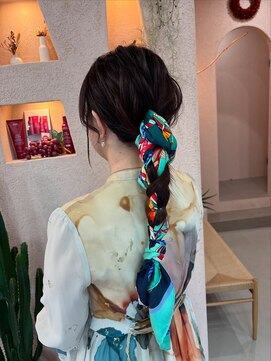 トリコ 柏(tricot) スカーフアレンジ