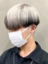マッシュブリーチハイトーンハイライトスパイラルツーブロック