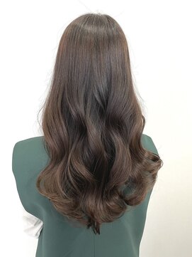 リス バイ ソヨン(Lis by SOYON) 黒髪/オリーブグレー/小顔/レイヤーカット/黒髪ロング/韓国ヘア