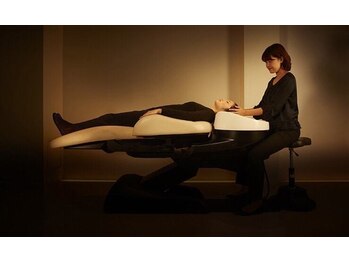 ニコ(nico)の写真/夢シャンで極上のリラックス。フルフラットのシャンプー台で至福のひと時を…♪頭皮から髪をキレイに…。