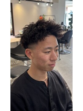 フラム ヘアデザイナーズ(FuLAM Hair designers*) ツイストスパイラルパーマ