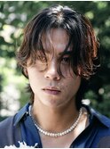 原宿ニュアンスパーマメンズカットセンターパートウルフスタイル