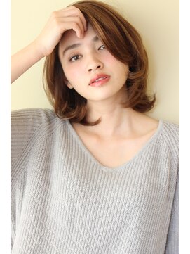 レウナ 外苑前(Reuna) 【３０代４０代５０代】大人の女性に人気ワンカールミディ