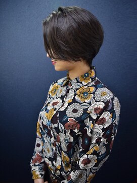 ヘアスタジオヘーフリヒ(HAIR STUDIO HoFLICH) 【ハンサムショート/大人っぽくなりたくて】