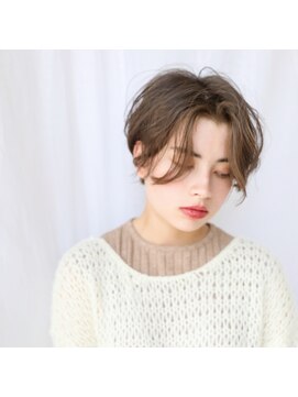 トリッカバルコニー ハヤマ(tricca Balcony Hayama) ほつれウェーブ ハンサム ショート