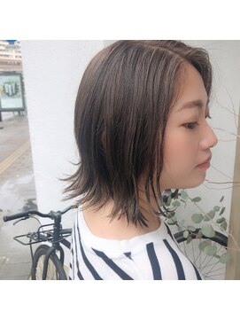 シームリー 千田町店(Seemly) milk tea ベージュ　ブリーチ無し