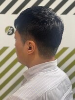 バーバーバー 四谷(BARBER-BAR)&nbsp;大人の刈り上げスタイル