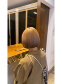 ベージュピンク_パールベージュ_金髪ボブ_ミルクティーピンク