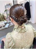ツイストお団子ヘアで被らないヘアセット