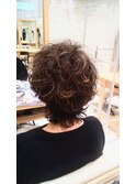 《HAIRZ》林真紀　旬の外国人風カラー・マッシュウルフ