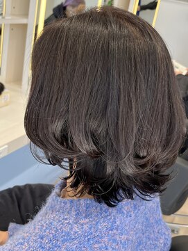 フロート ウラ(FLOAT ula) うるつやボブ