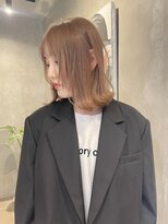 ブルックス&nbsp;ハイトーンボブ　ミルクティーベージュ　シアーカラー　ブリーチ