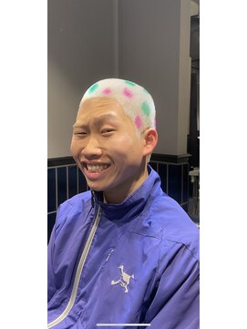オーディナリーバーバープレース(Ordinary Barber Place) 高円寺/デザインボウズ