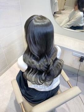 ミズチャーム(Ms.CHARM) 【高瀬陽介】韓国巻き×グレージュ