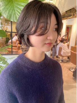 ラーサ(LaHzA) 大人ショートボブ前下がりショートボブ前下がりボブひし形ボブ