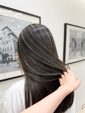 ガレリアエレガンテ 栄店(GALLARIA Elegante) ハイライト/地毛ハイライト/白髪ぼかし/ロングレイヤー